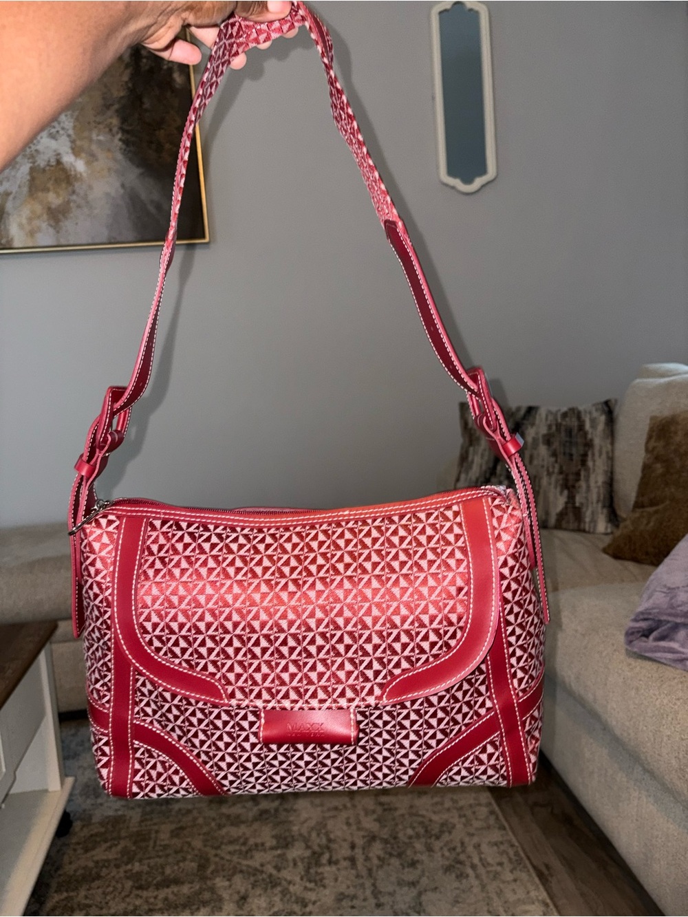 Maxx New York red shoulder bag